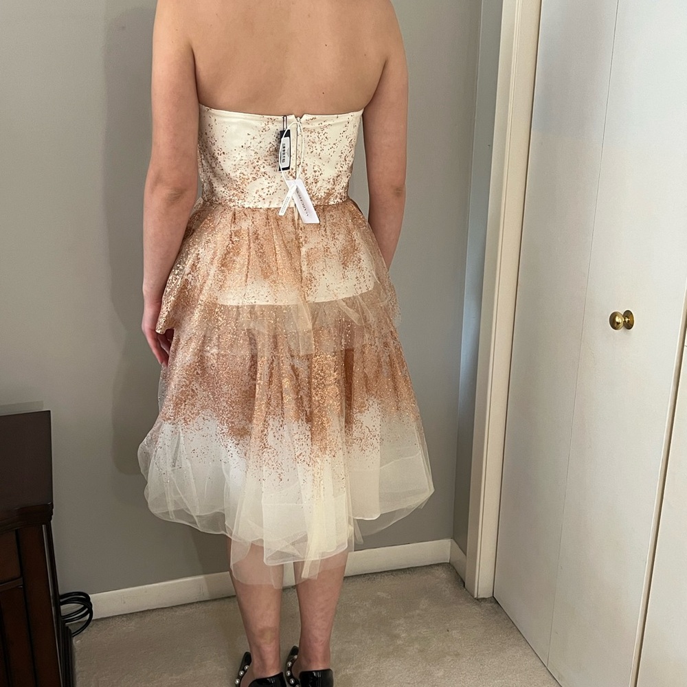 Marchesa Notte Elegant Cream and Gold Women's Dress - Picture 2 of 9